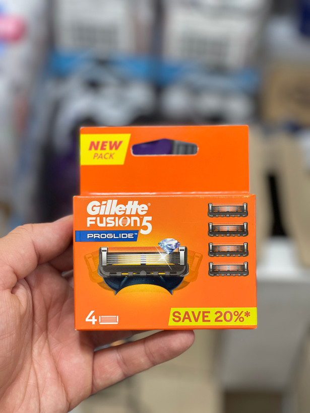 تیغ یدک ژیلت Fusion5 ProGlide بسته 4 عددی اصلی | اصلاحی نرم، دقیق و بدون حساسیت