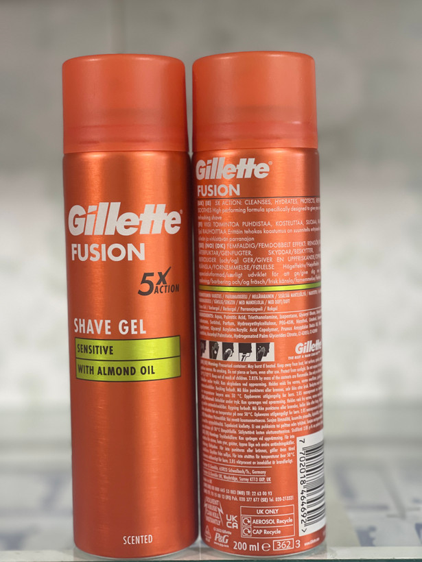 ژل اصلاح صورت مردانه ژیلت فیوژن 5X اکشن مدل Sensitive با روغن بادام | Gillette Fusion Shave Gel 200ml